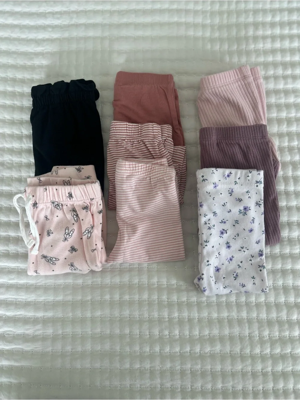Bundle of babygirl bottoms, 6 months